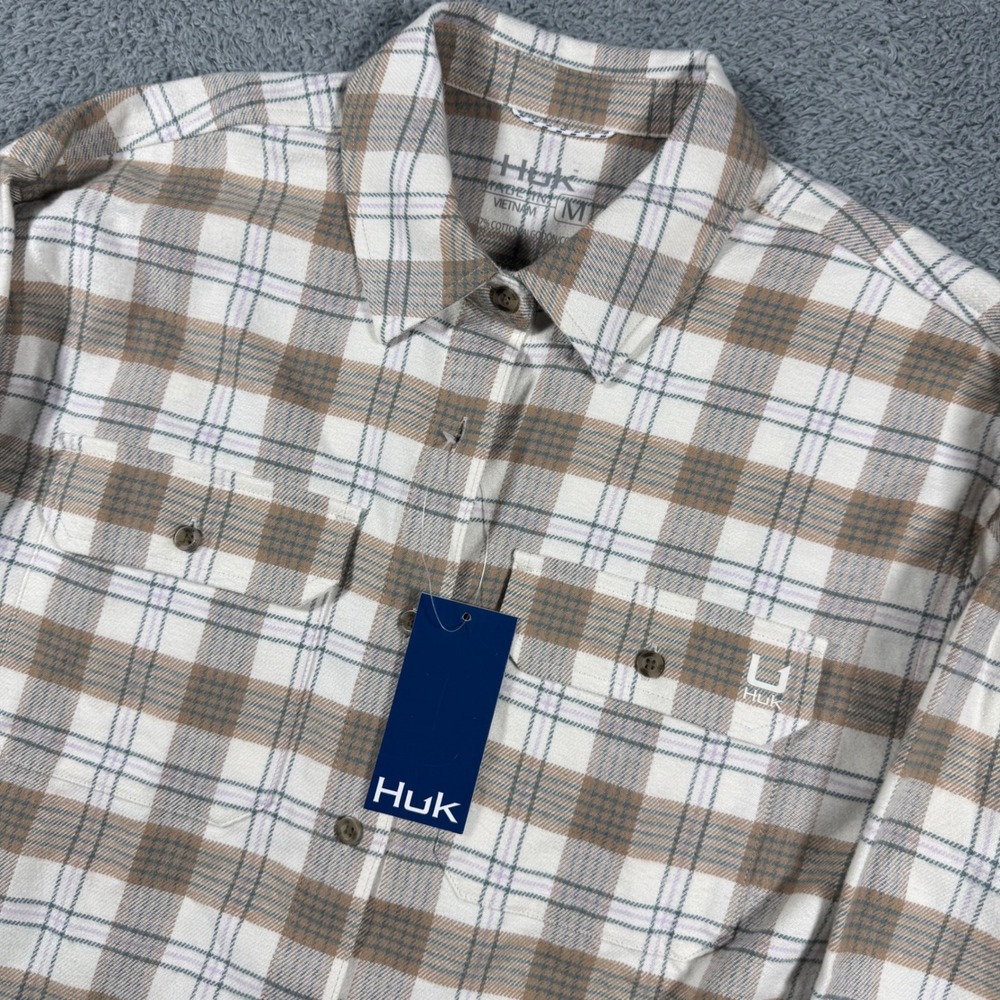 NWT Huk Chesapeake Plaid Flannel Women Size M Tan White Performance Fishing Shir
